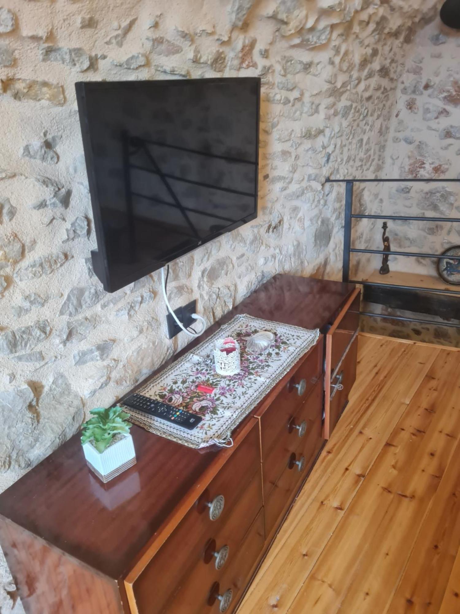 Village Home Agios Georgios Sykousis Екстериор снимка